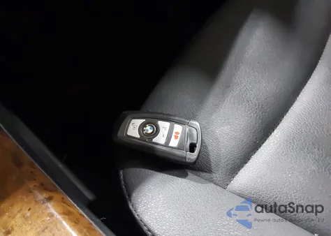 2015 BMW X3 xDrive28I z USA, uszkodzony, nr VIN 5UXWX9C57F0D45358